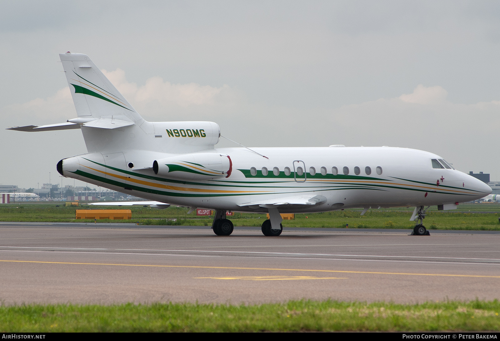 Aircraft Photo of N900MG | Dassault Falcon 900 | AirHistory.net #792652
