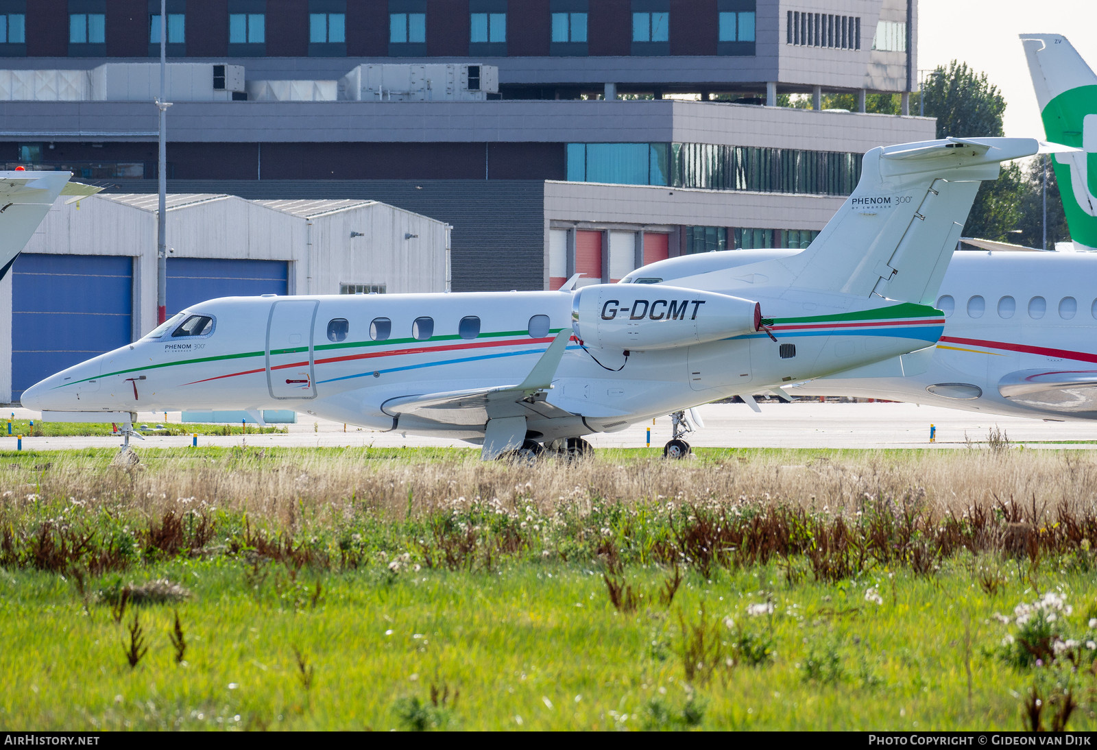 Aircraft Photo of G-DCMT | Embraer EMB-505 Phenom 300 | AirHistory.net #792803