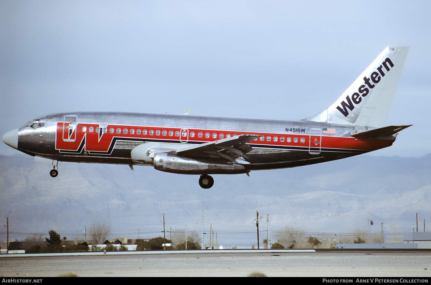 Aircraft Photo of N4516W | Boeing 737-247 | Western Airlines | AirHistory.net #792851