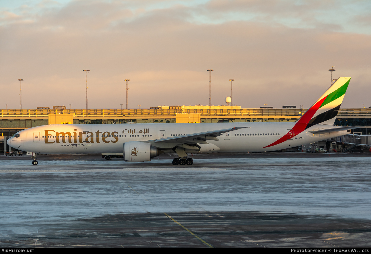 Aircraft Photo of A6-EBL | Boeing 777-31H/ER | Emirates | AirHistory.net #792957