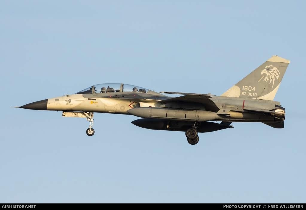Aircraft Photo of 1604 / 82-8010 | AIDC F-CK-1D Hsung Ying | Taiwan - Air Force | AirHistory.net #792978