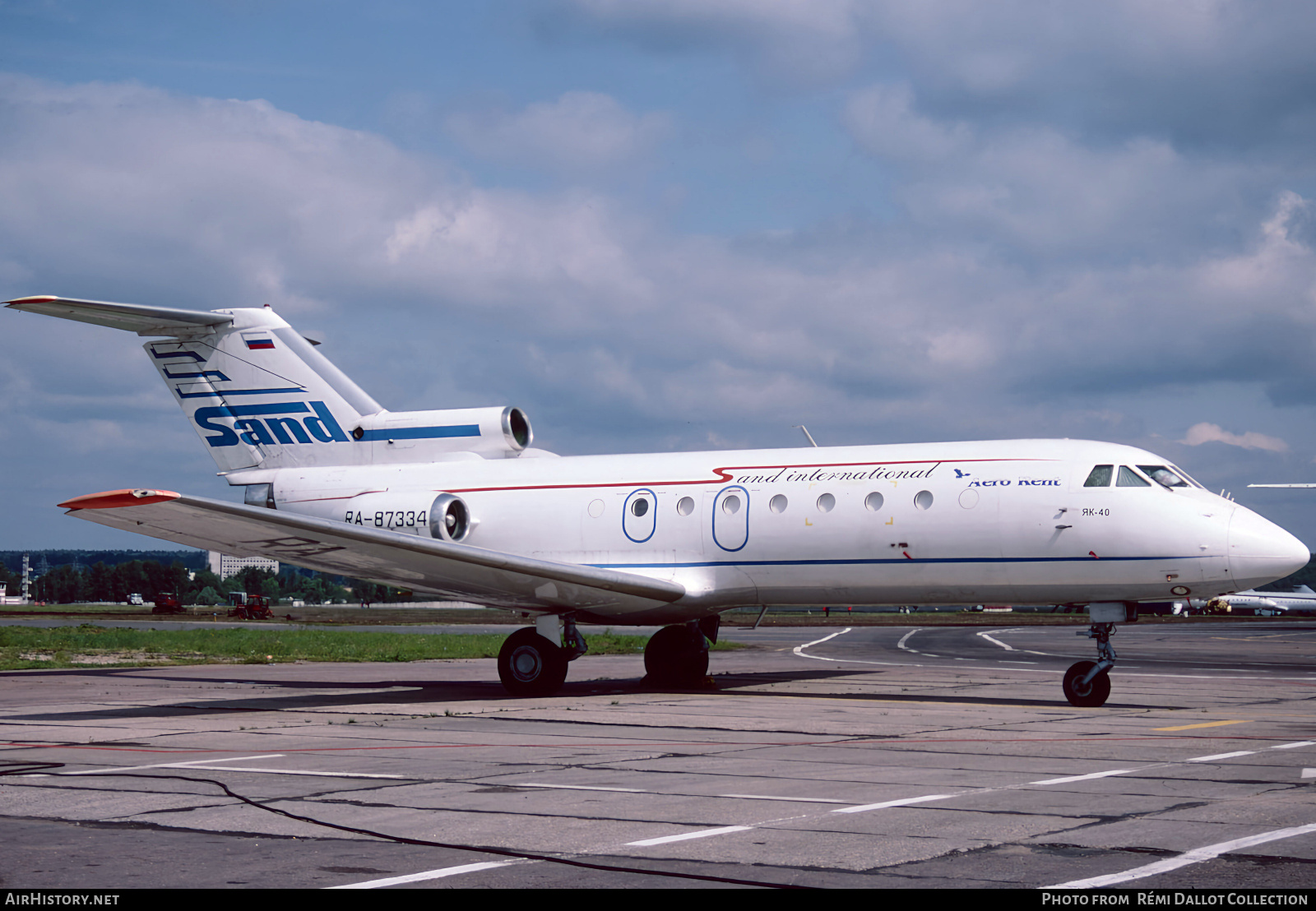 Aircraft Photo of RA-87334 | Yakovlev Yak-40D | Sand International | AirHistory.net #792992