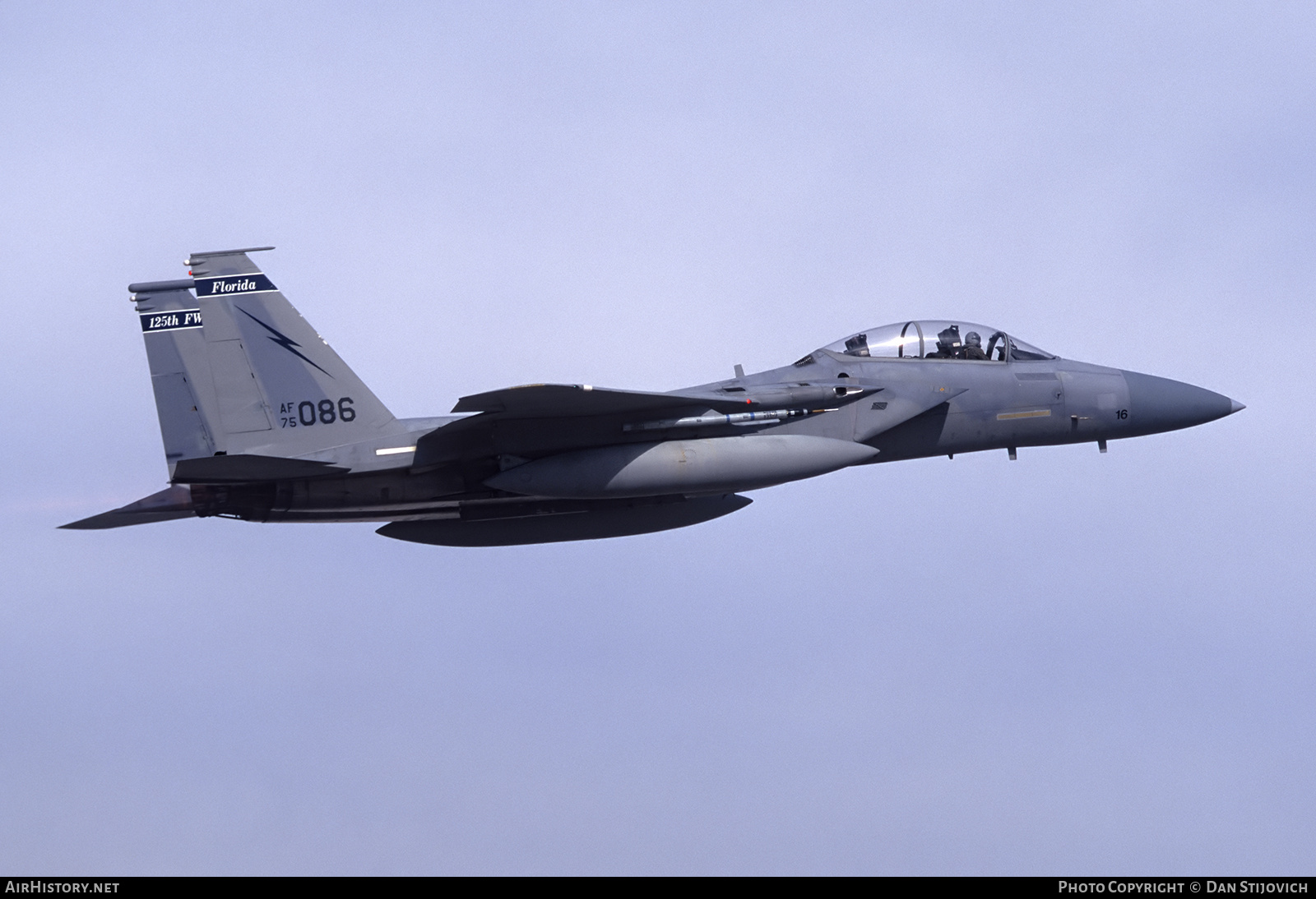 Aircraft Photo of 75-0086 / AF75-086 | McDonnell Douglas F-15B Eagle | USA - Air Force | AirHistory.net #793128