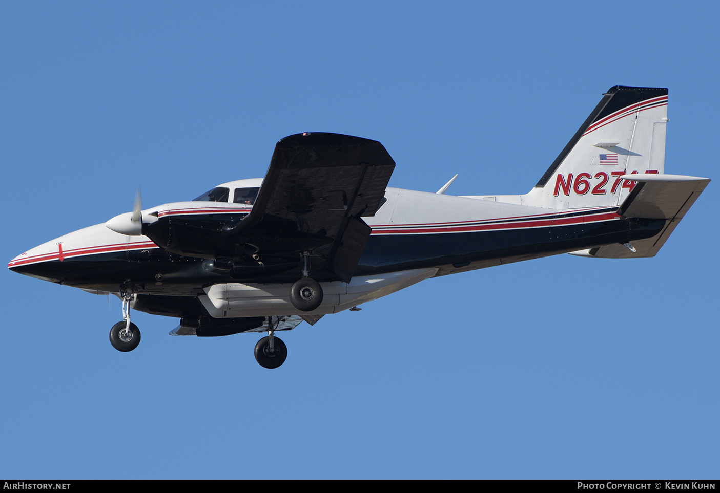 Aircraft Photo of N62745 | Piper PA-23-250 Aztec | AirHistory.net #793156