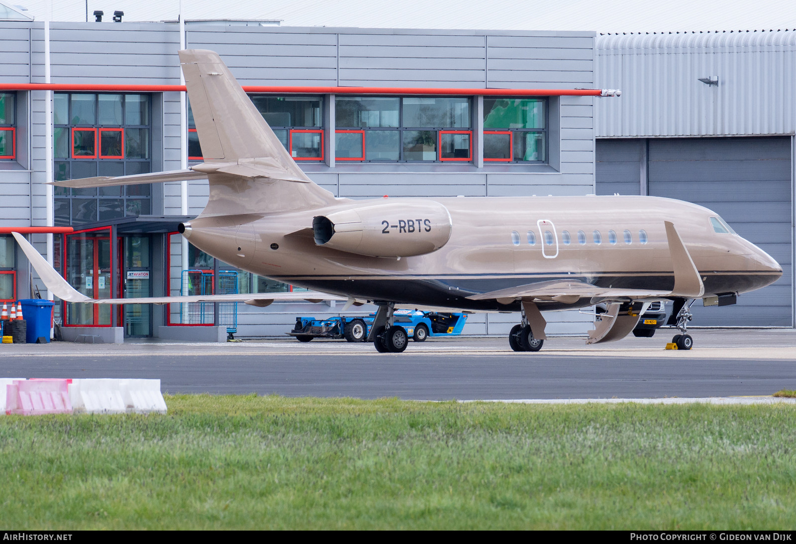 Aircraft Photo of 2-RBTS | Dassault Falcon 2000LX | AirHistory.net #793189