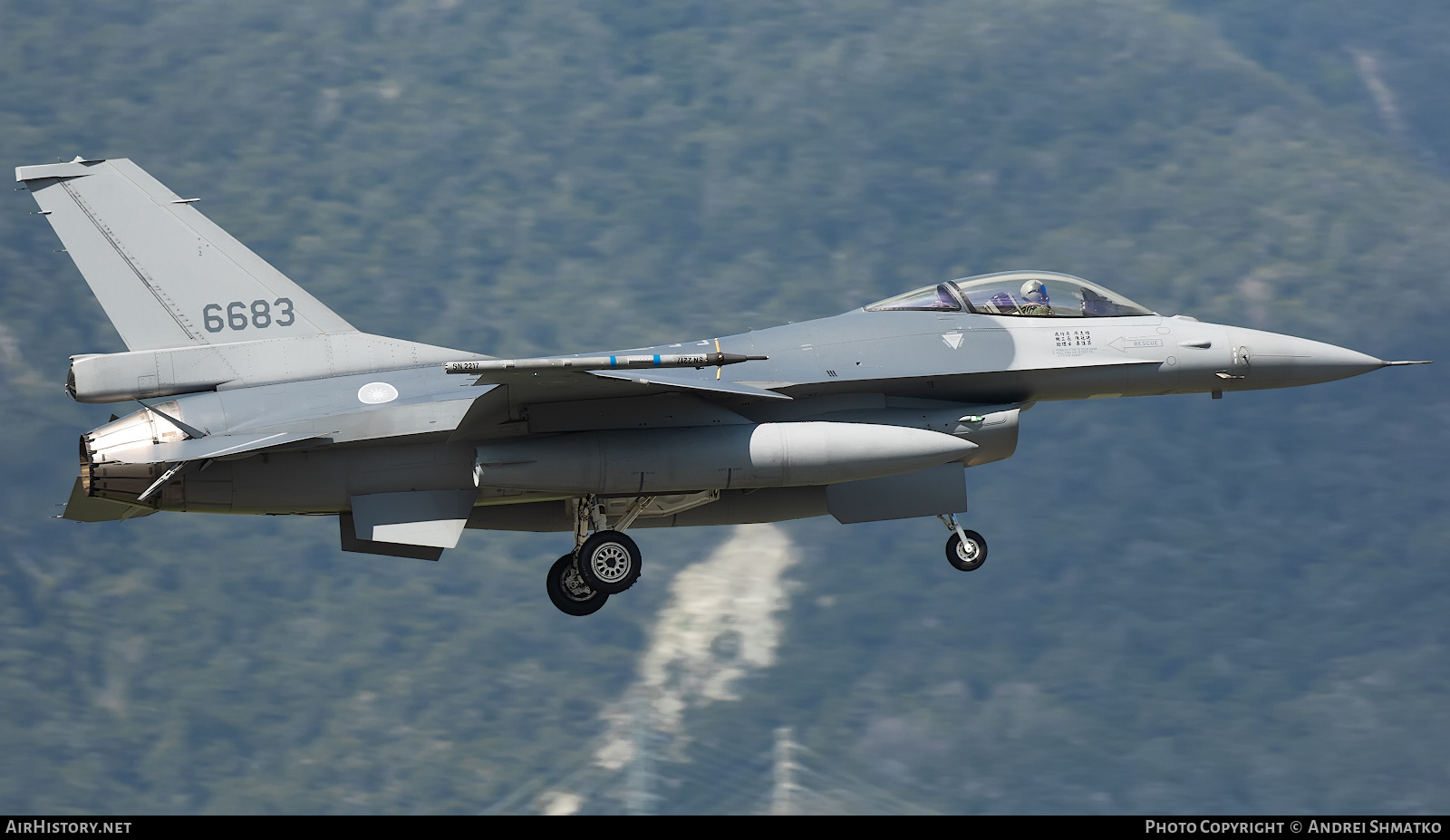 Aircraft Photo of 6683 | General Dynamics F-16A Fighting Falcon | Taiwan - Air Force | AirHistory.net #793265
