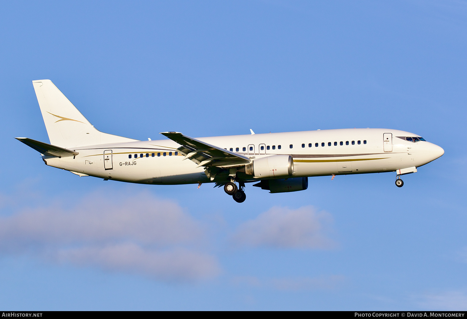 Aircraft Photo of G-RAJG | Boeing 737-476 | AirHistory.net #793443