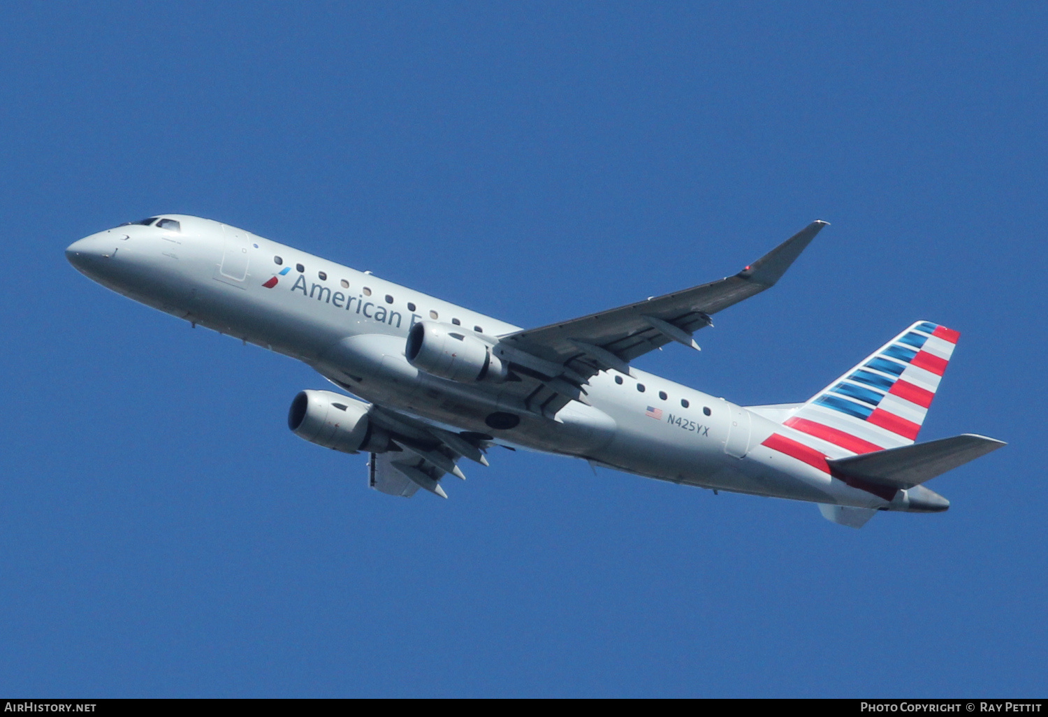Aircraft Photo of N425YX | Embraer 170LR (ERJ-170-100LR) | American Airlines | AirHistory.net #793563