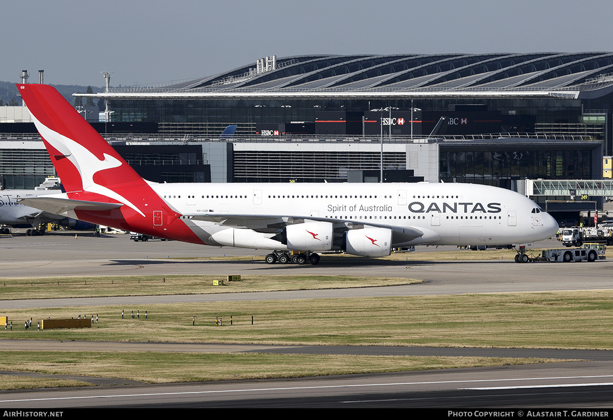 Aircraft Photo of VH-OQB | Airbus A380-842 | Qantas | AirHistory.net #793574