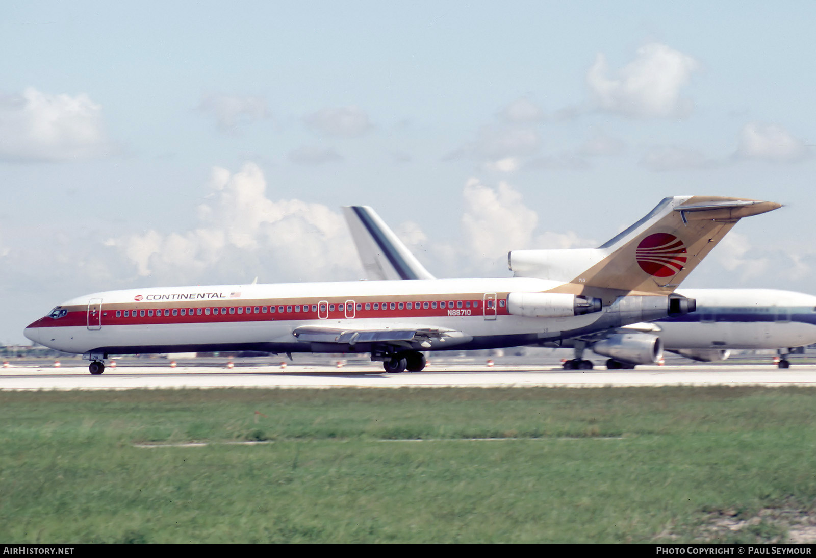Aircraft Photo of N88710 | Boeing 727-224 | Continental Airlines | AirHistory.net #793601
