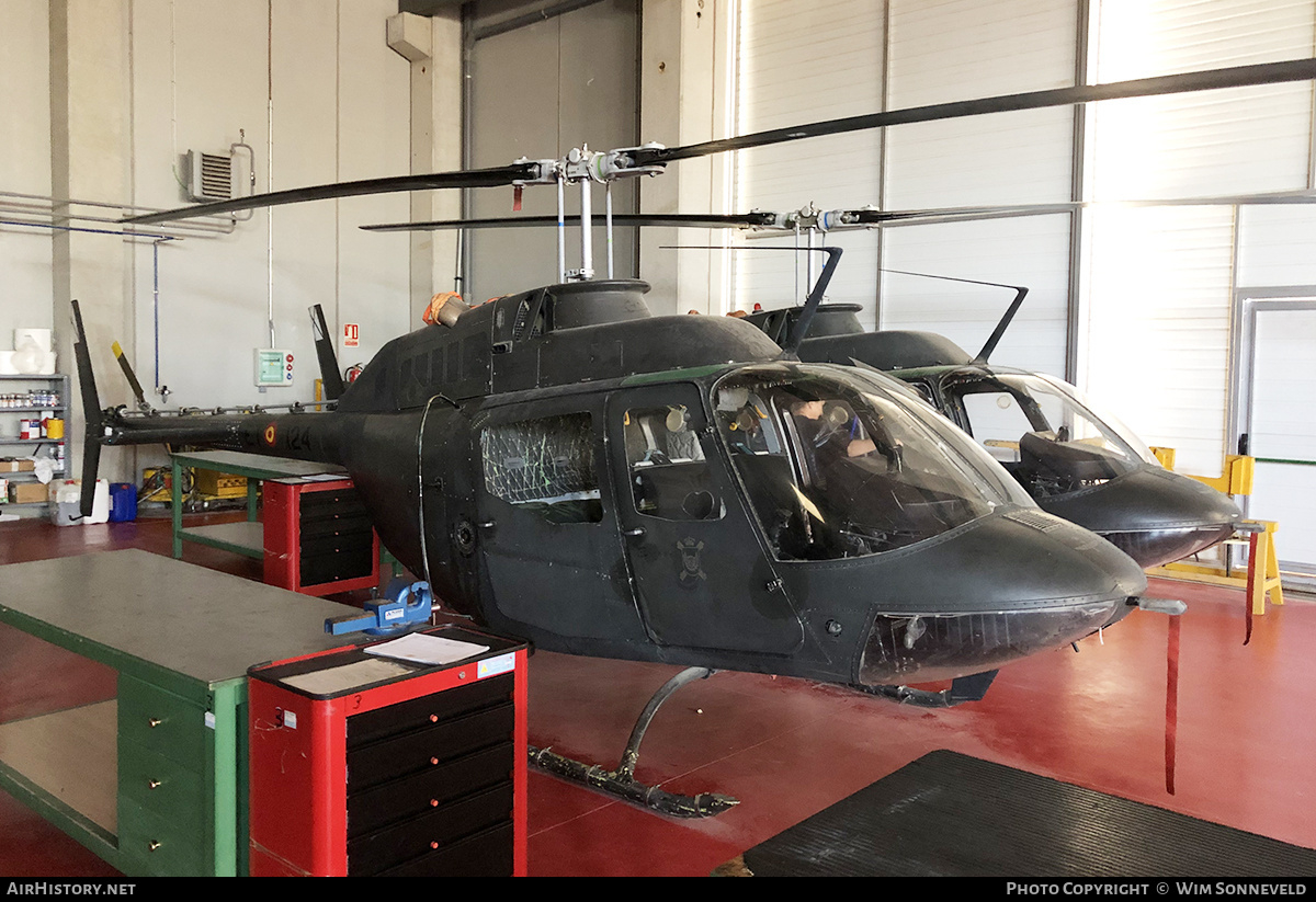 Aircraft Photo of HR.12B-15 | Bell OH-58A Kiowa (206A-1) | Spain - Army | AirHistory.net #793659