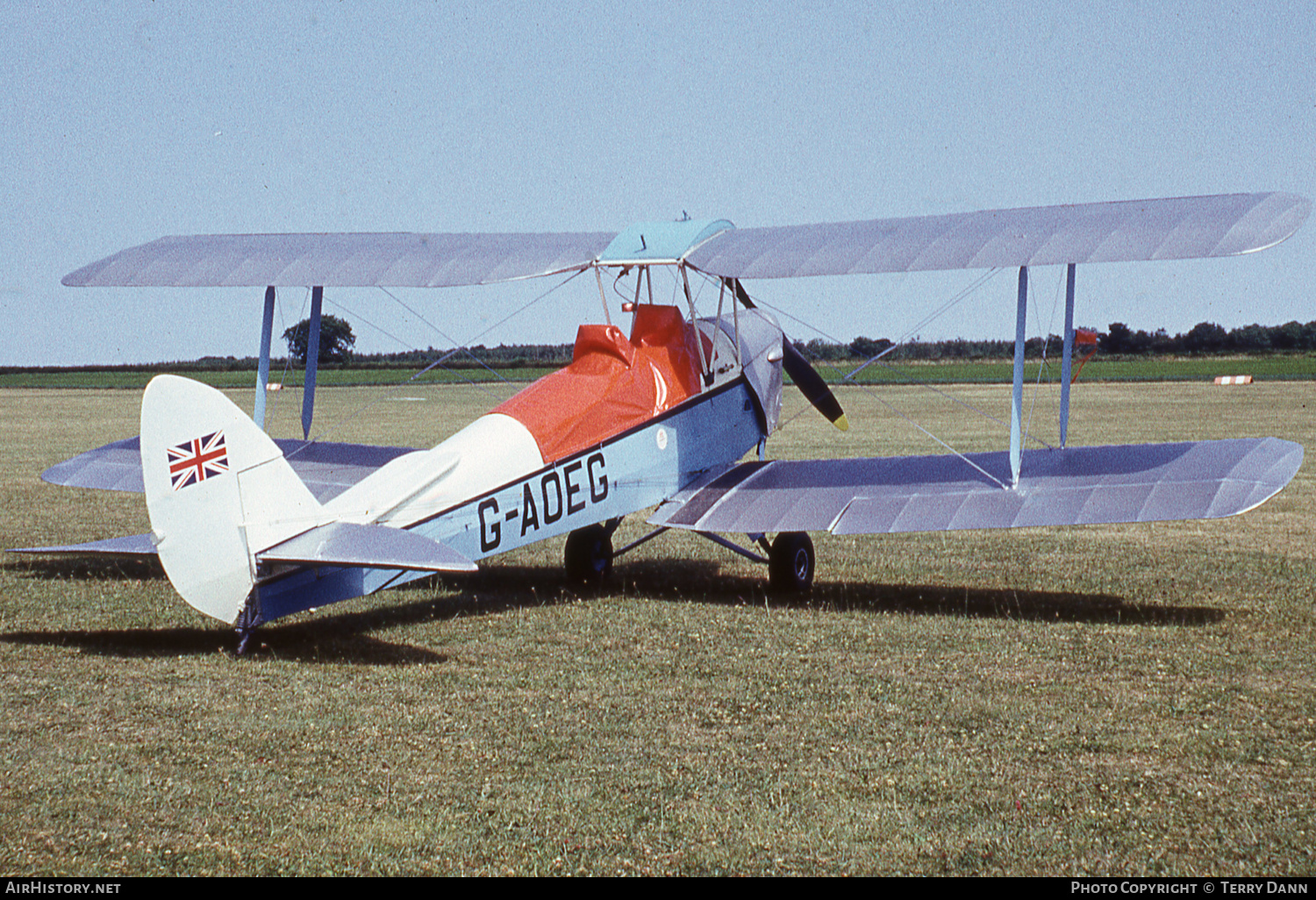 Aircraft Photo of G-AOEG | De Havilland D.H. 82A Tiger Moth II | AirHistory.net #793711