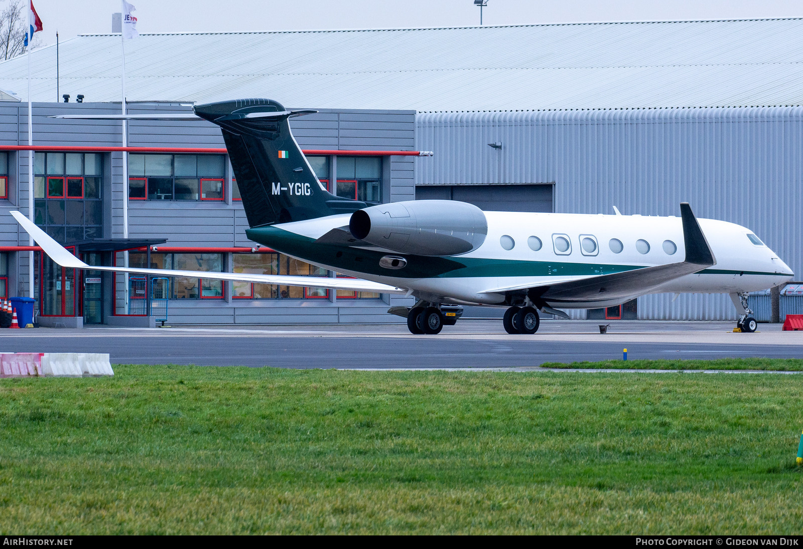Aircraft Photo of M-YGIG | Gulfstream Aerospace G650ER (G-VI) | AirHistory.net #793802