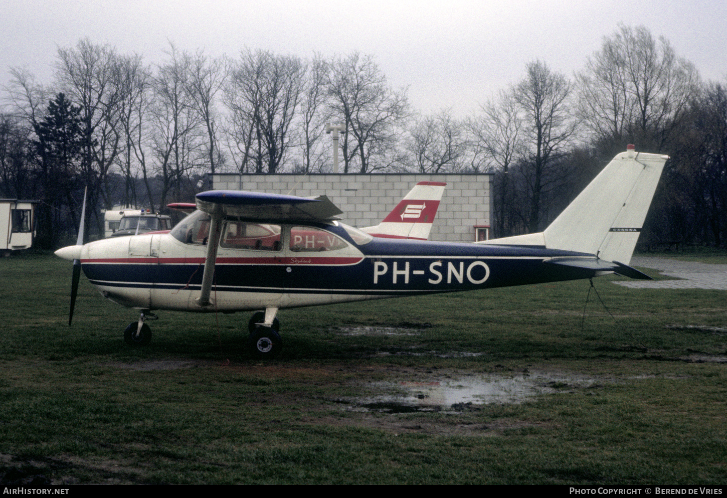 Aircraft Photo of PH-SNO | Cessna 172F Skyhawk | AirHistory.net #794003