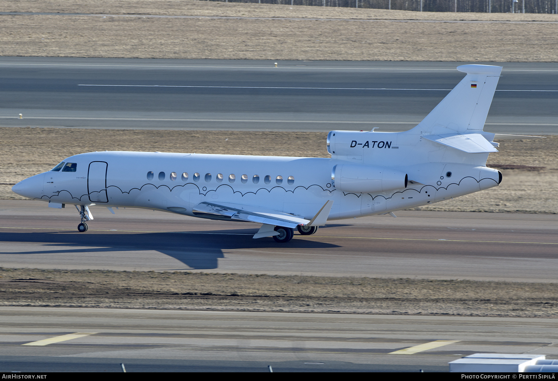 Aircraft Photo of D-ATON | Dassault Falcon 7X | VistaJet | AirHistory.net #794010
