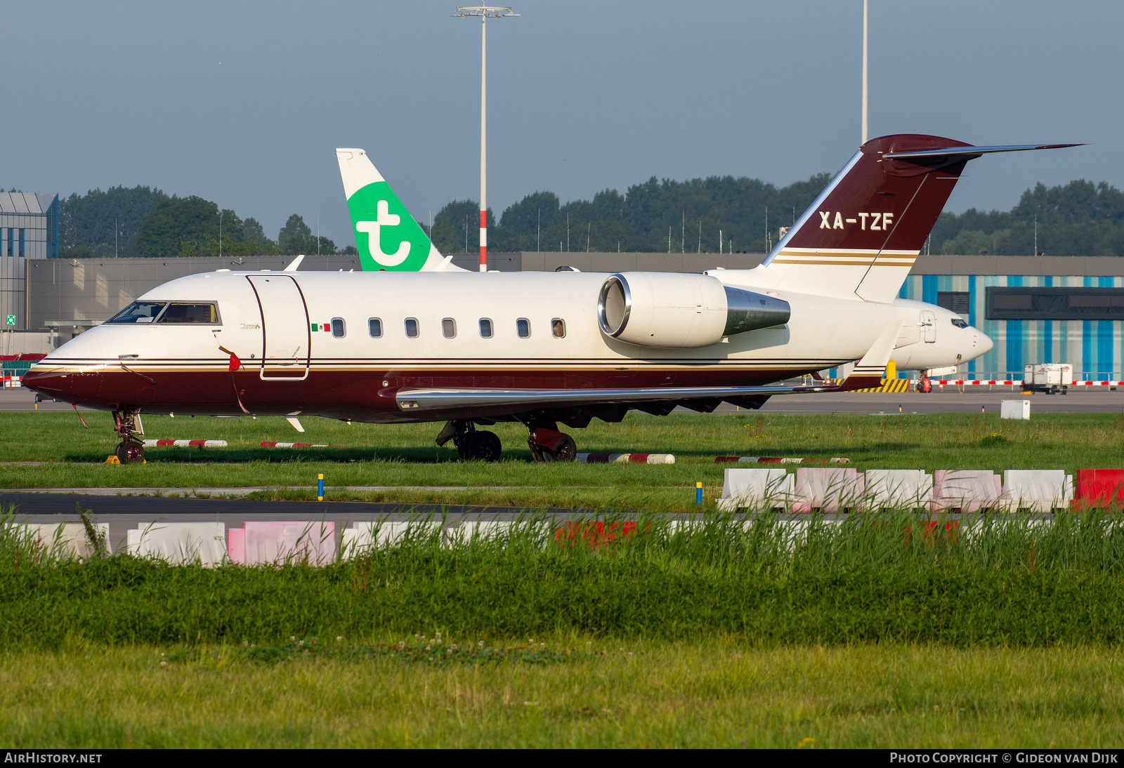 Aircraft Photo of XA-TZF | Bombardier Challenger 604 (CL-600-2B16) | AirHistory.net #794060