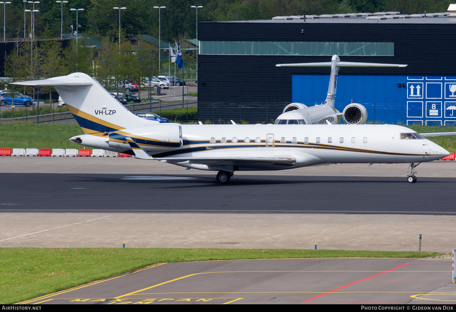 Aircraft Photo of VH-LZP | Bombardier Global Express (BD-700-1A10) | AirHistory.net #794074