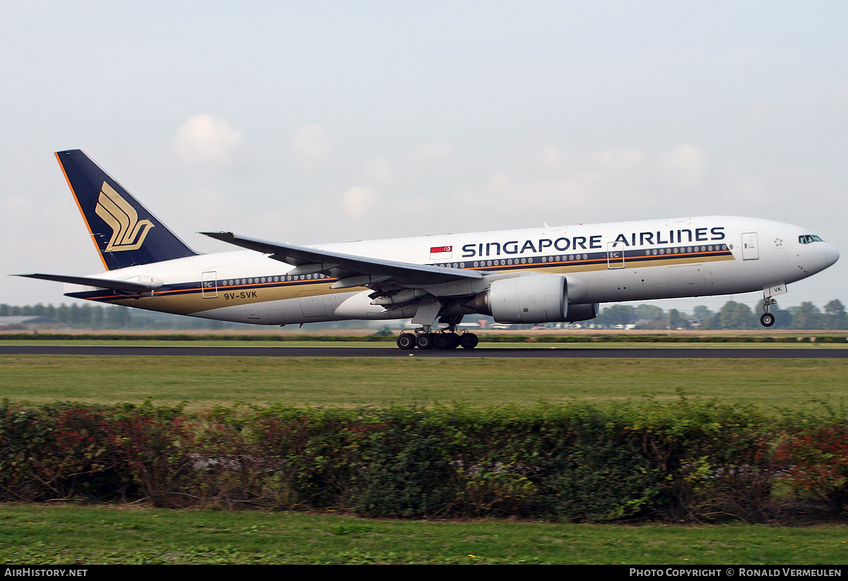 Aircraft Photo of 9V-SVK | Boeing 777-212/ER | Singapore Airlines | AirHistory.net #794083