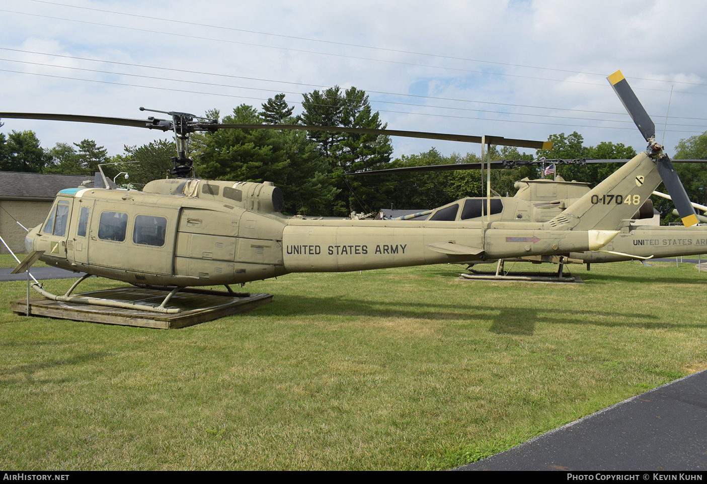 Aircraft Photo of 66-17048 / 0-17048 | Bell UH-1H Iroquois | USA - Army | AirHistory.net #794202