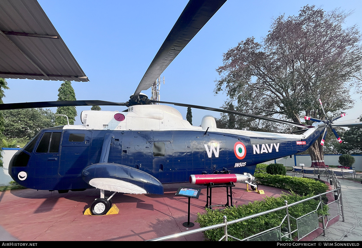 Aircraft Photo of IN505 | Westland WS-61 Sea King Mk42 | India - Navy | AirHistory.net #794299
