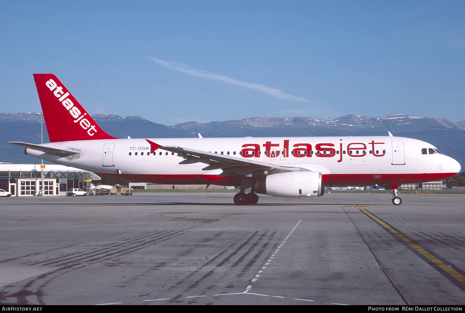 Aircraft Photo of TC-OGK | Airbus A320-232 | Atlasjet Airlines | AirHistory.net #794319
