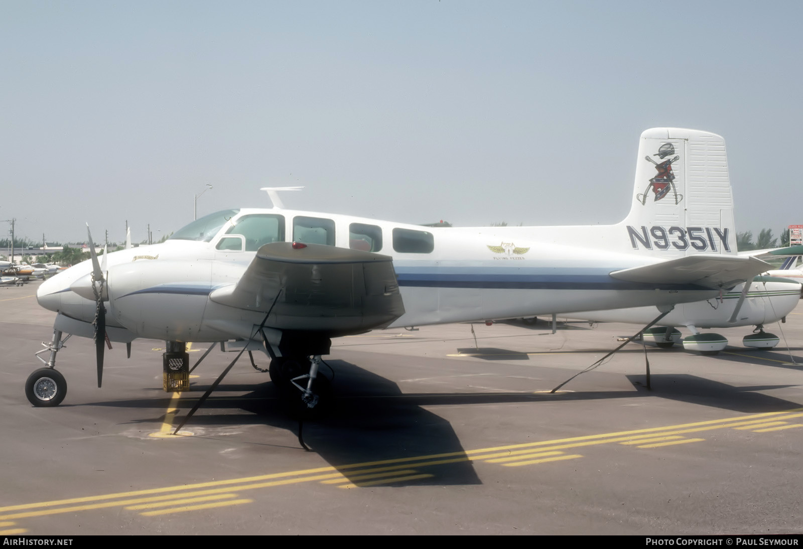 Aircraft Photo of N9351Y | Beech D50E Twin Bonanza | Amara Flying Fezzes | AirHistory.net #794456