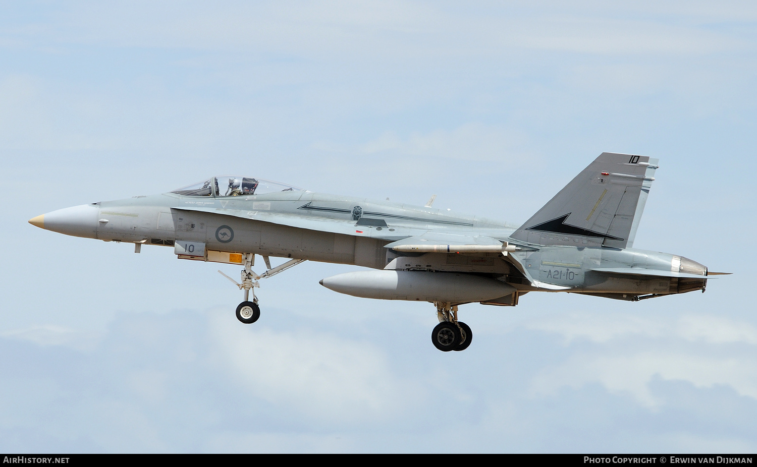 Aircraft Photo of A21-10 | McDonnell Douglas F/A-18A Hornet | Australia - Air Force | AirHistory.net #794461