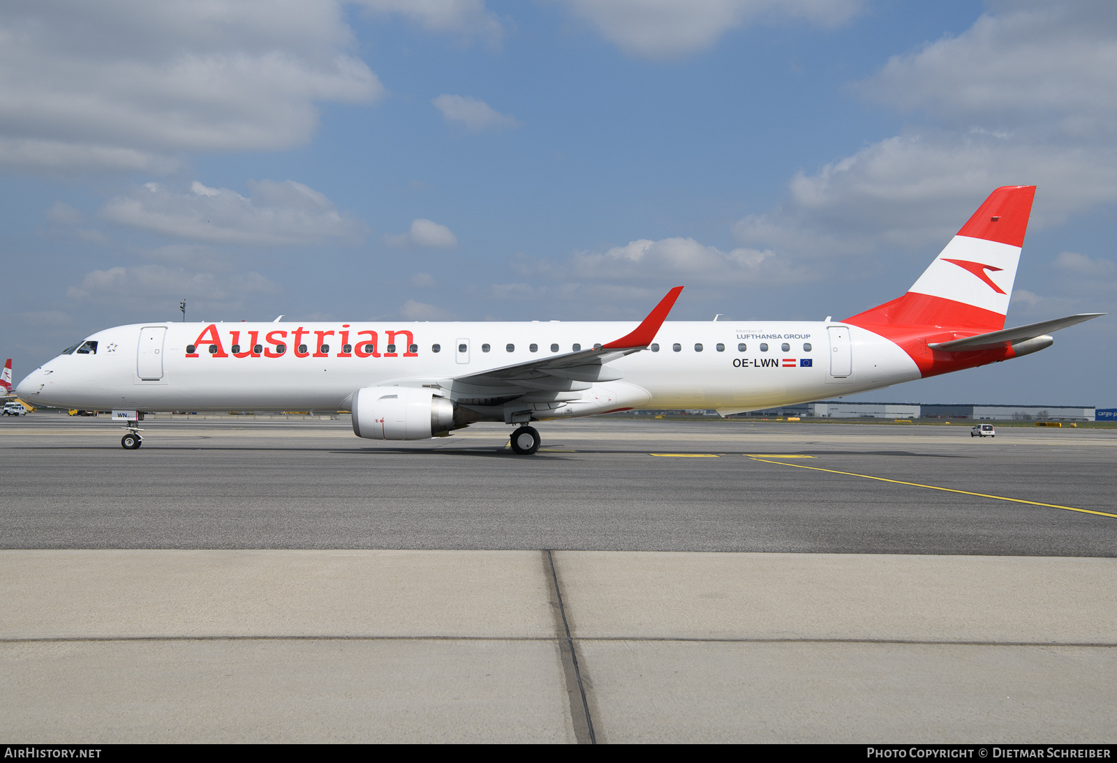 Aircraft Photo of OE-LWN | Embraer 195LR (ERJ-190-200LR) | Austrian Airlines | AirHistory.net #794472
