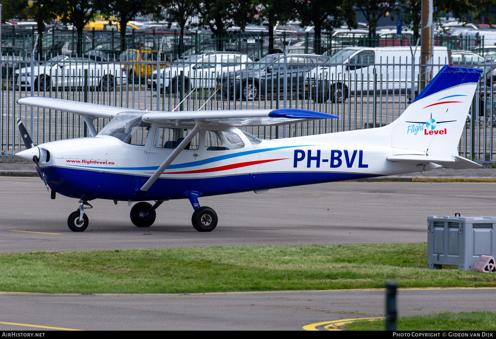 Aircraft Photo of PH-BVL | Reims F172N Skyhawk 100 | Flight Level | AirHistory.net #794481