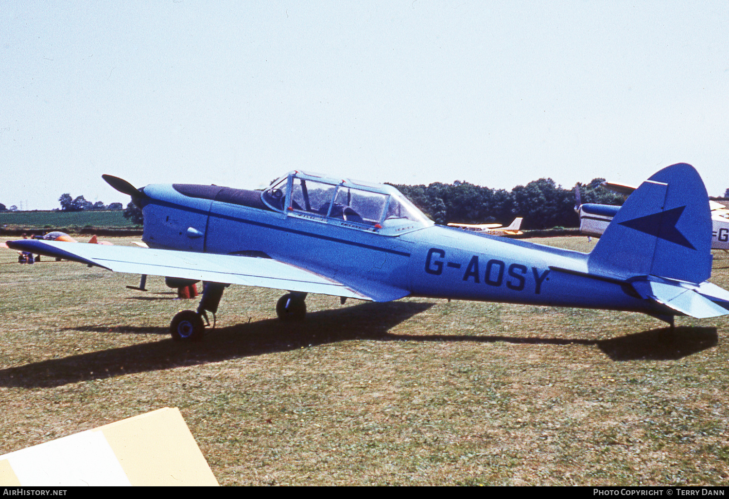 Aircraft Photo of G-AOSY | De Havilland DHC-1 Chipmunk Mk22 | AirHistory.net #794486