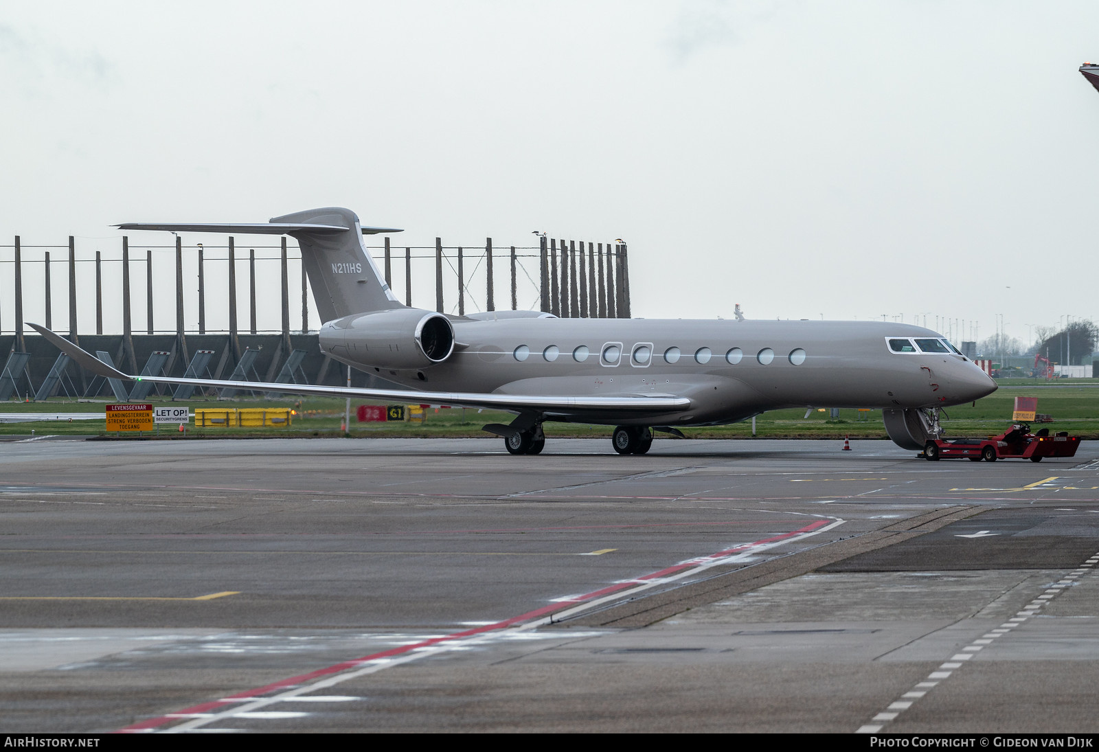 Aircraft Photo of N211HS | Gulfstream Aerospace G700 | AirHistory.net #794491