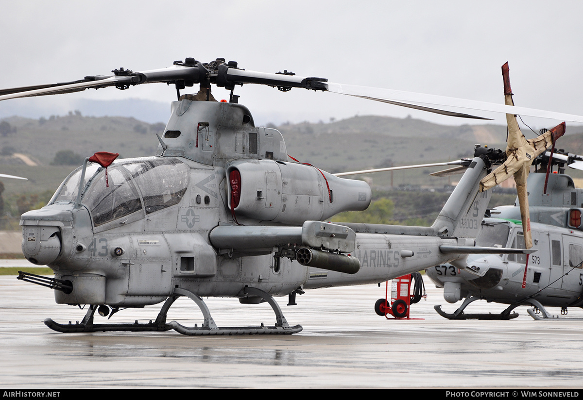 Aircraft Photo of 168003 | Bell AH-1Z Viper (449) | USA - Marines | AirHistory.net #794504