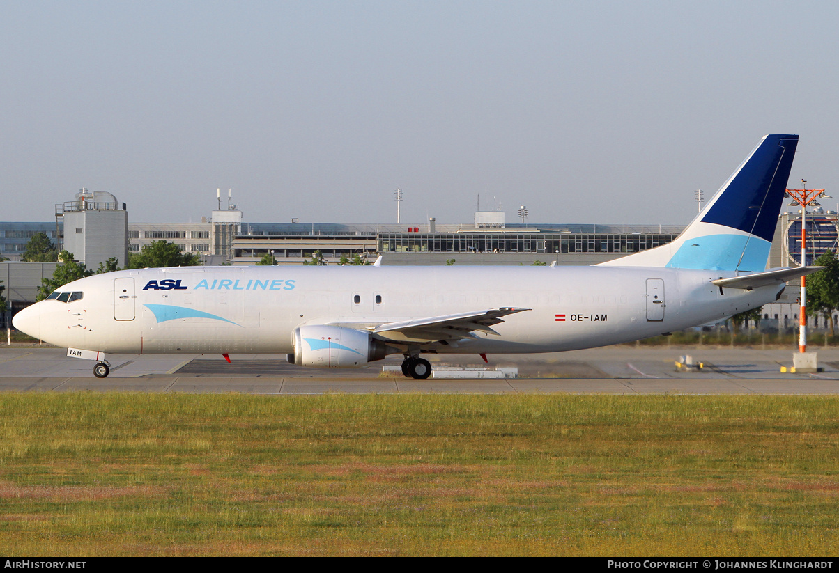 Aircraft Photo of OE-IAM | Boeing 737-490(SF) | ASL Airlines | AirHistory.net #794522