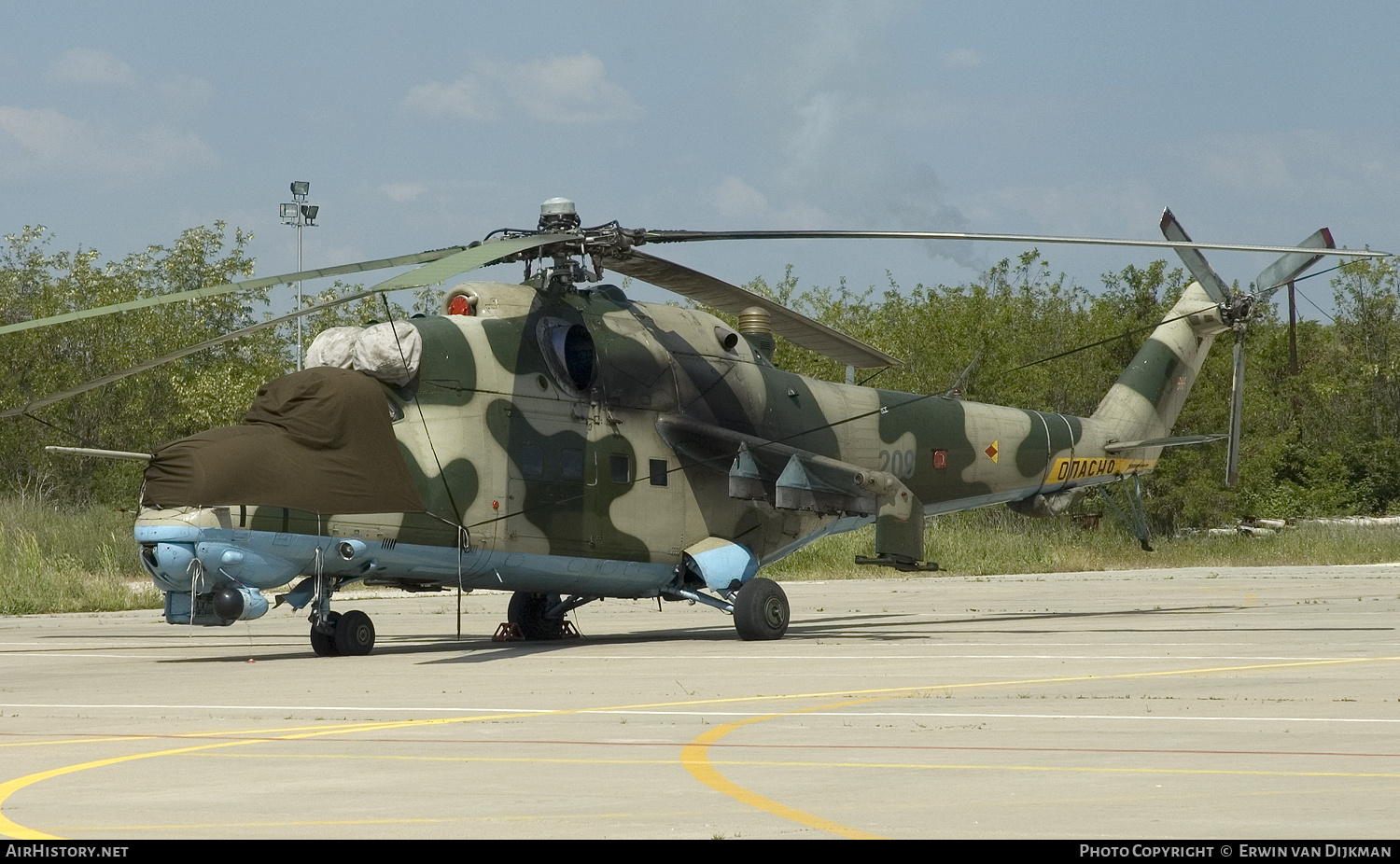 Aircraft Photo of 209 | Mil Mi-24V | North Macedonia - Air Force | AirHistory.net #794572