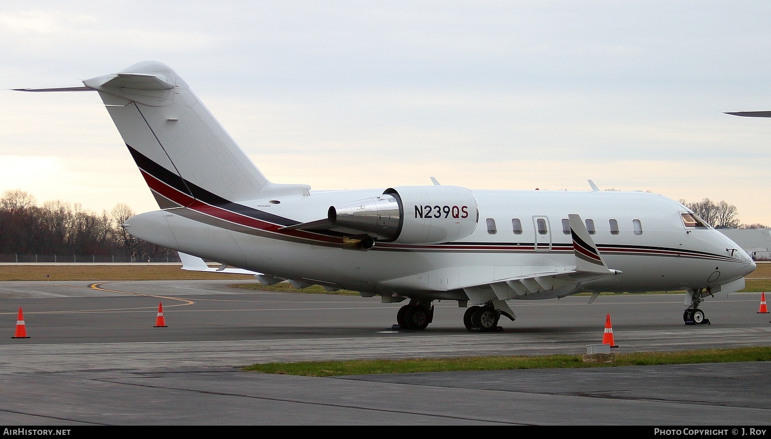 Aircraft Photo of N239QS | Bombardier Challenger 650 (CL-600-2B16) | AirHistory.net #794574