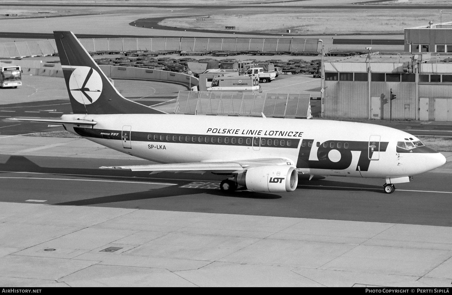 Aircraft Photo of SP-LKA | Boeing 737-55D | LOT Polish Airlines - Polskie Linie Lotnicze | AirHistory.net #794880