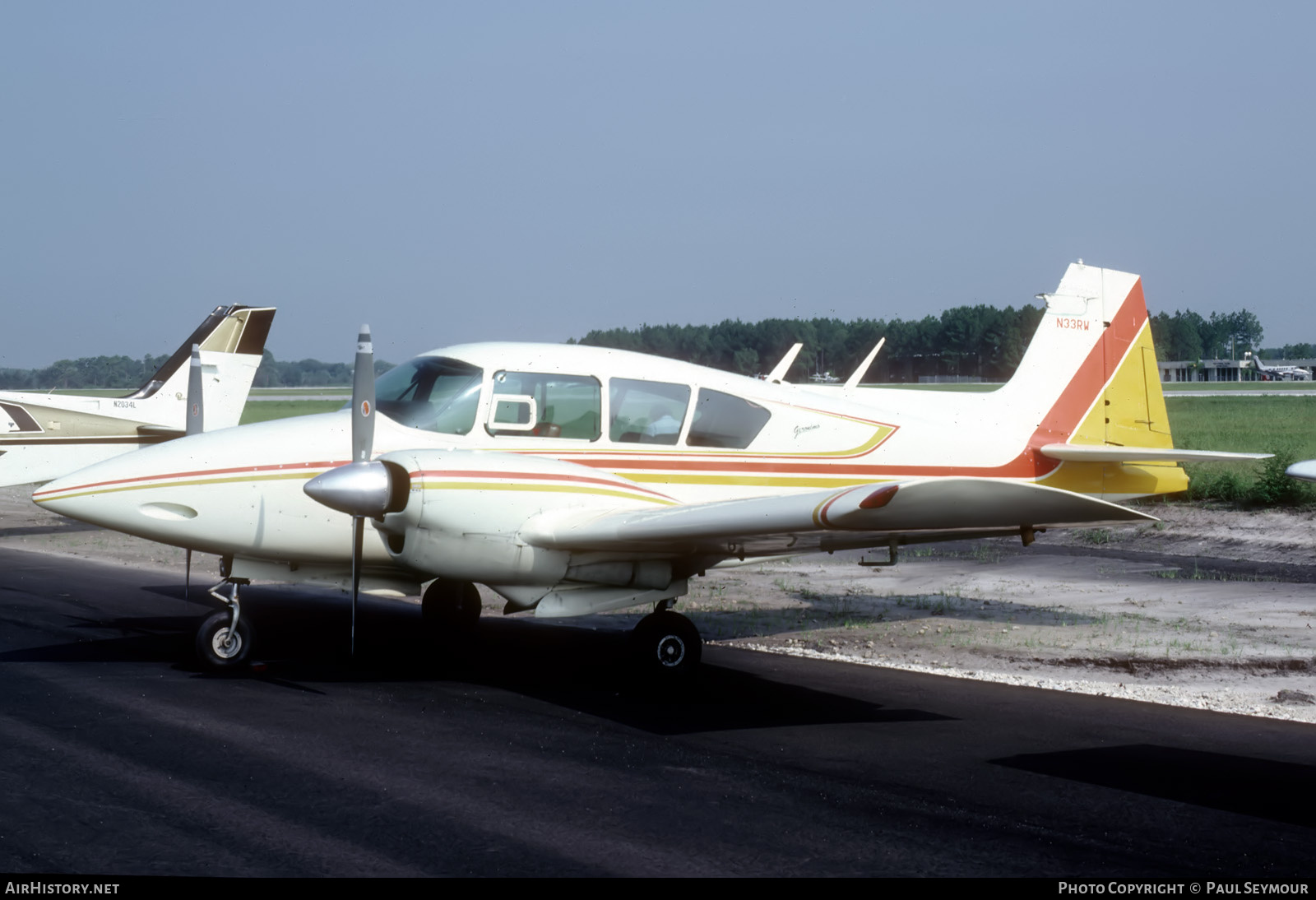 Aircraft Photo of N33RW | Piper PA-23-160 Apache G | AirHistory.net #794934