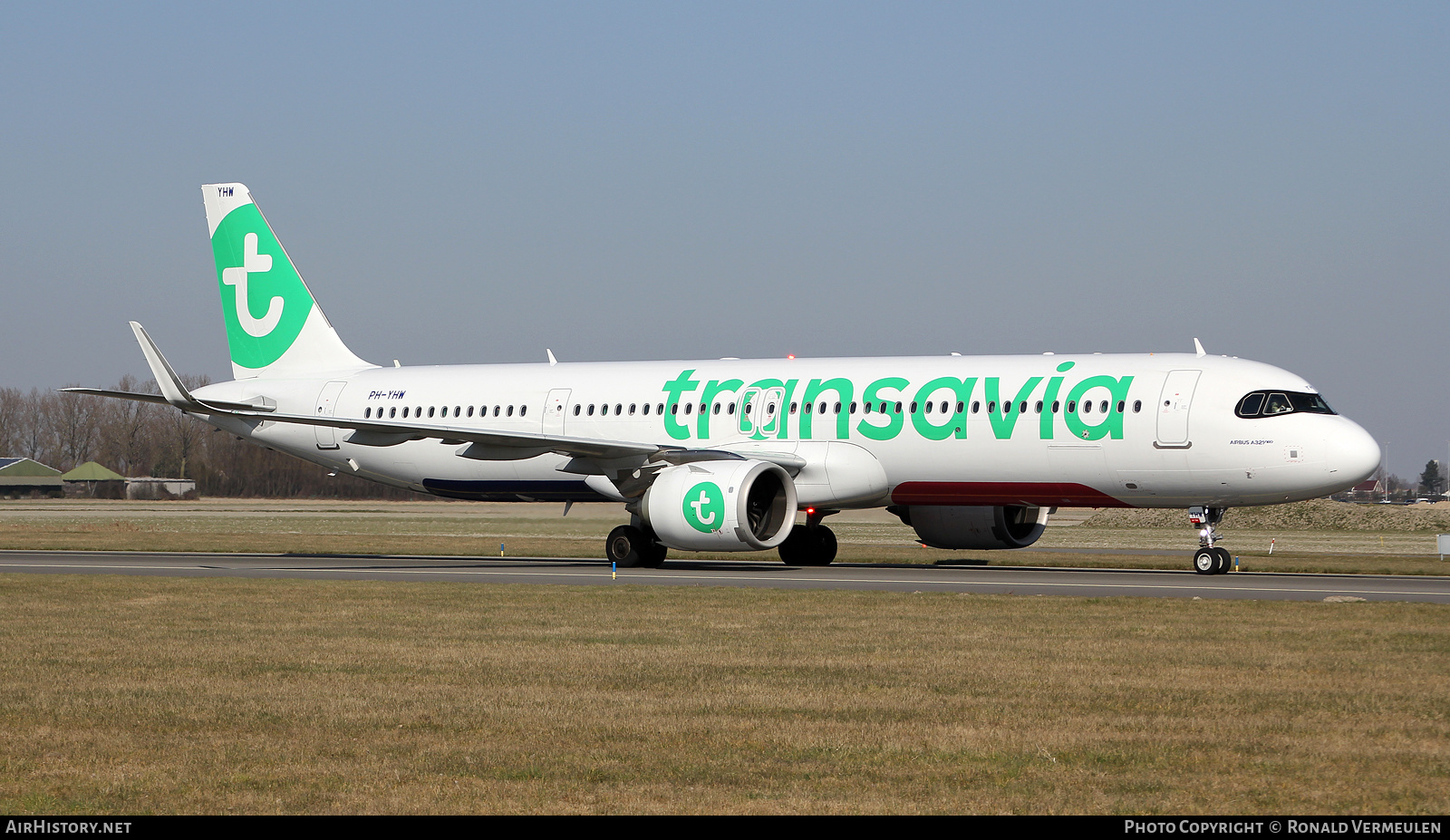Aircraft Photo of PH-YHW | Airbus A321-251NX | Transavia | AirHistory.net #795026