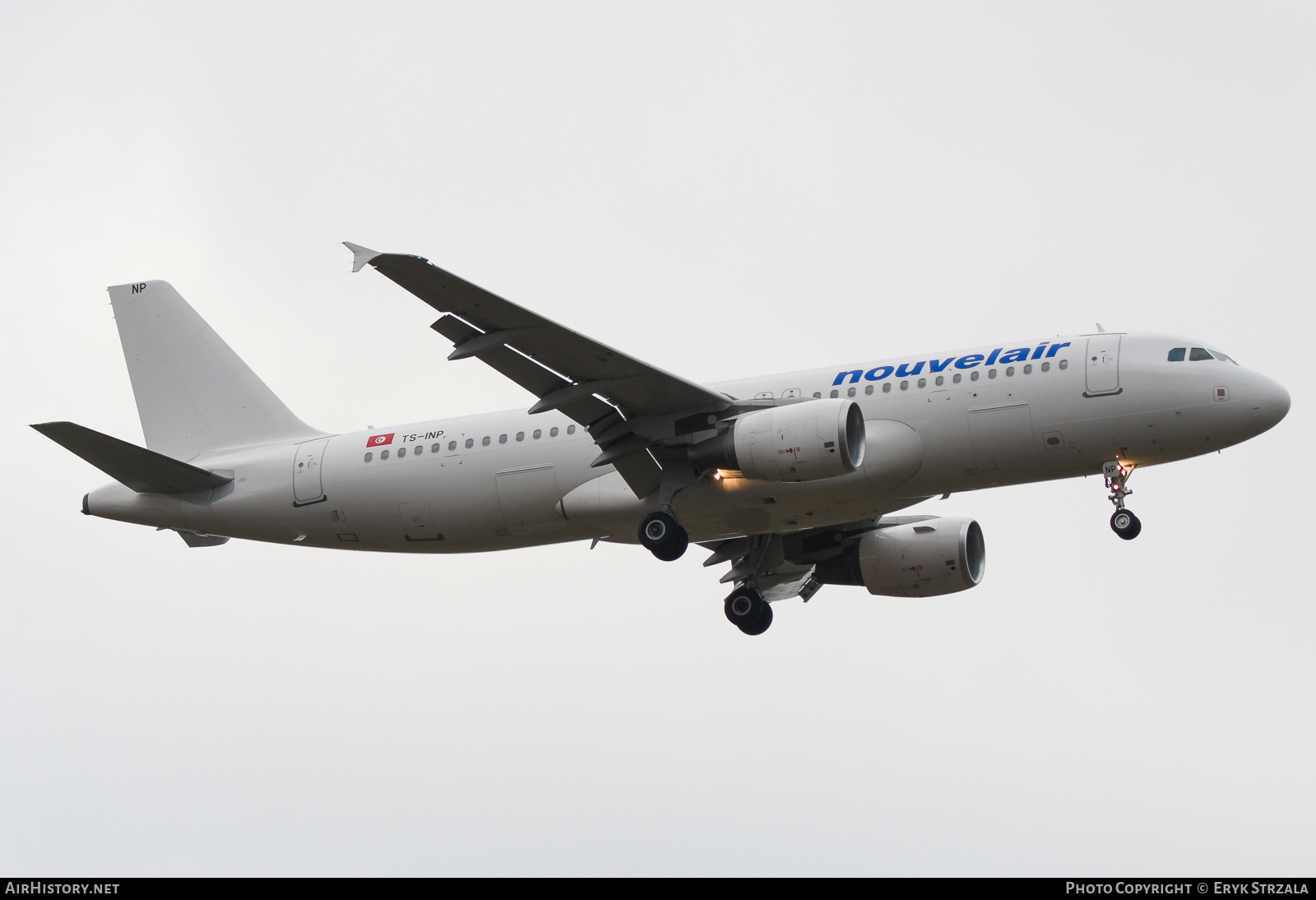 Aircraft Photo of TS-INP | Airbus A320-214 | Nouvelair Tunisie | AirHistory.net #795096