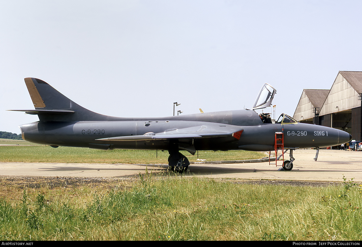 Aircraft Photo of G-9-290 | Hawker Hunter T75 | Singapore - Air Force | AirHistory.net #795143