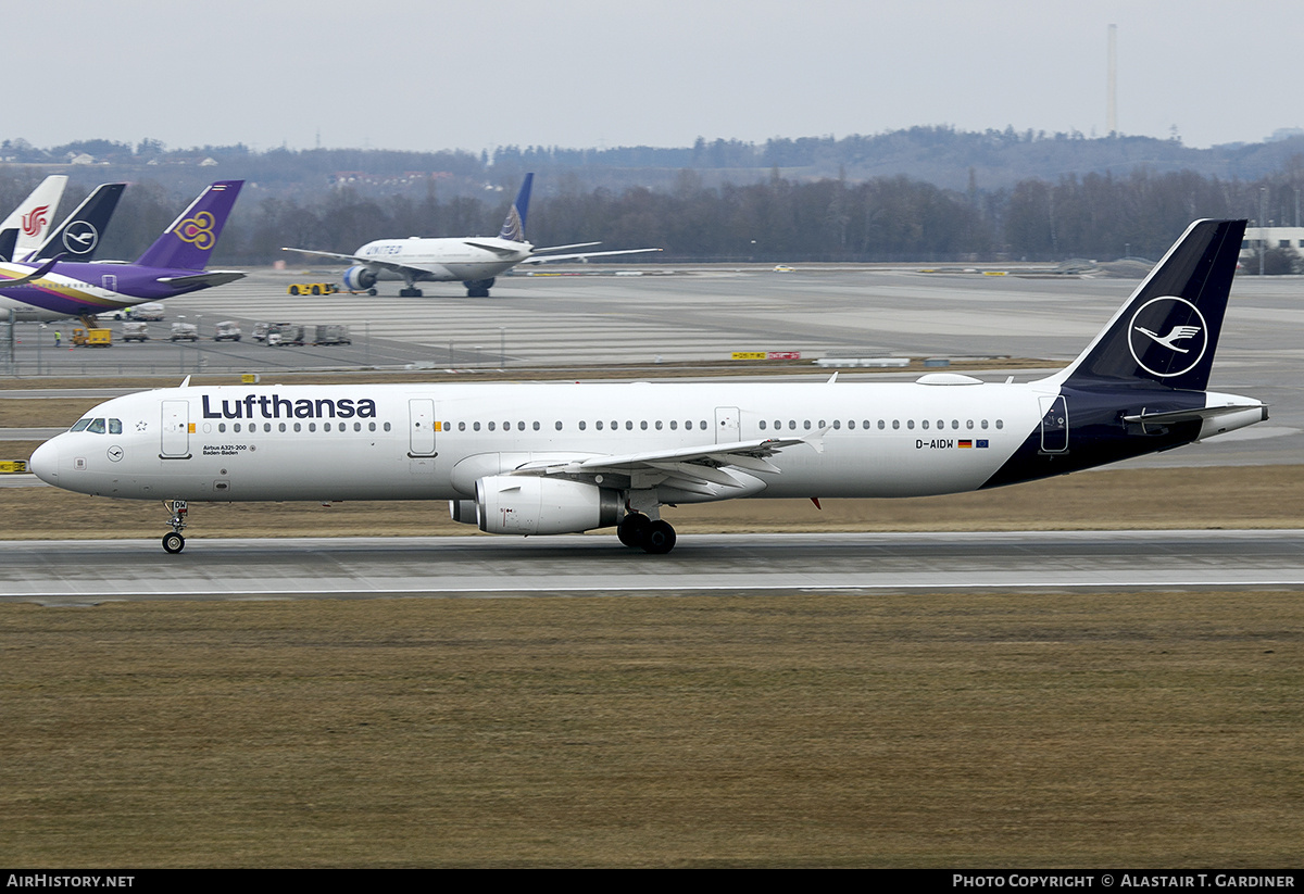 Aircraft Photo of D-AIDW | Airbus A321-231 | Lufthansa | AirHistory.net #795185