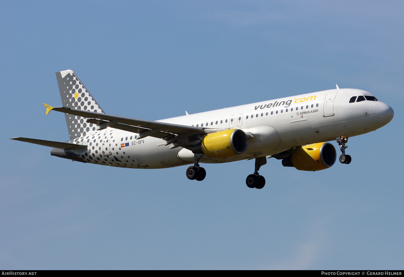 Aircraft Photo of EC-OFV | Airbus A320-214 | Vueling Airlines | AirHistory.net #795331