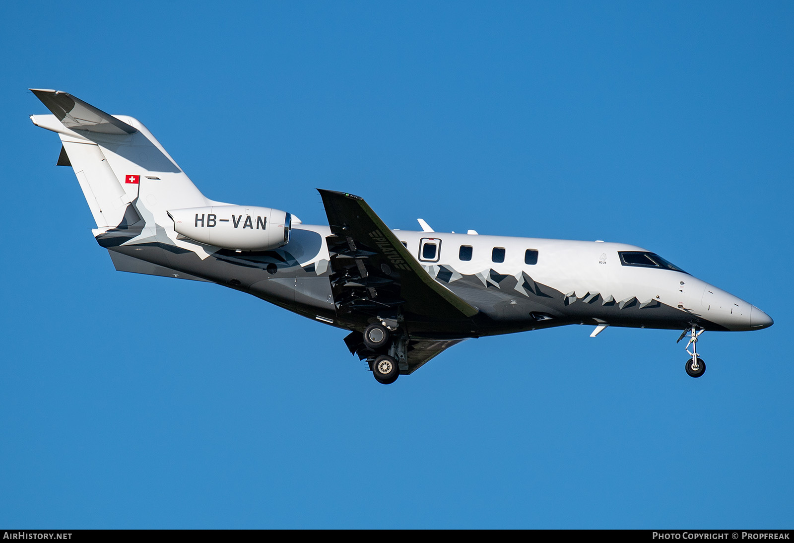 Aircraft Photo of HB-VAN | Pilatus PC-24 | AirHistory.net #795387