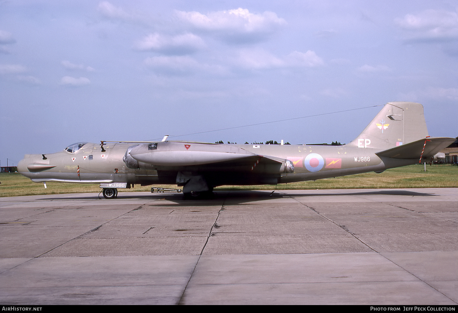 Aircraft Photo of WJ986 | English Electric Canberra T17 | UK - Air Force | AirHistory.net #795439