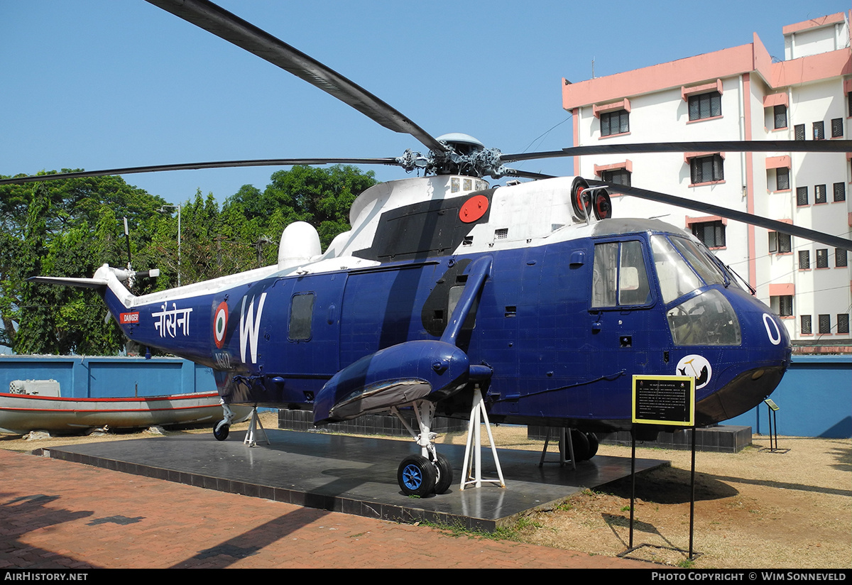 Aircraft Photo of IN502 | Westland WS-61 Sea King Mk42 | India - Navy | AirHistory.net #795511