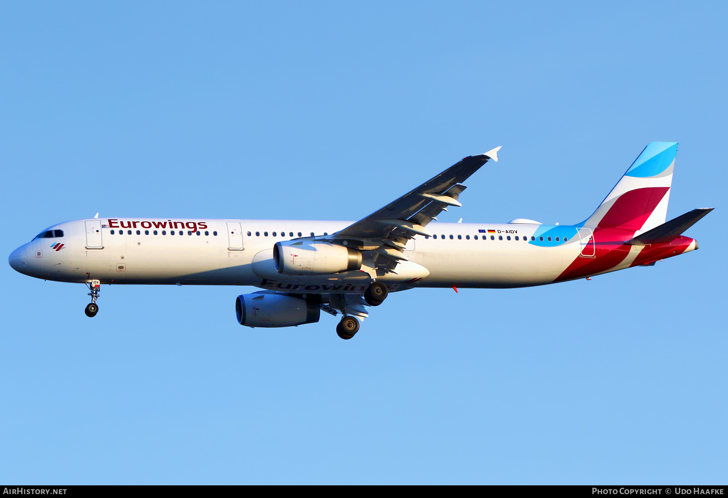Aircraft Photo of D-AIDV | Airbus A321-231 | Eurowings | AirHistory.net #795514
