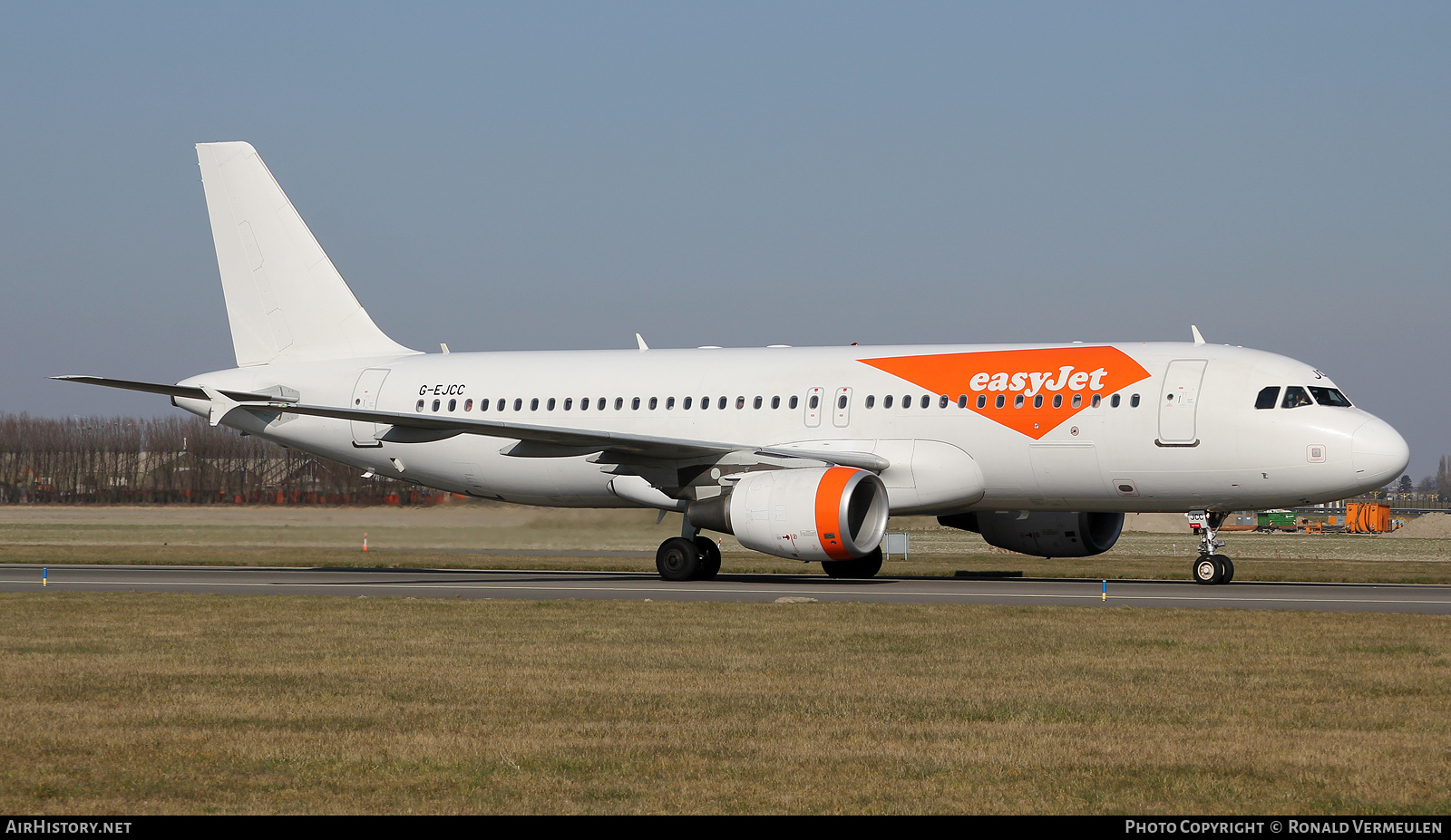 Aircraft Photo of G-EJCC | Airbus A320-214 | EasyJet | AirHistory.net #795600