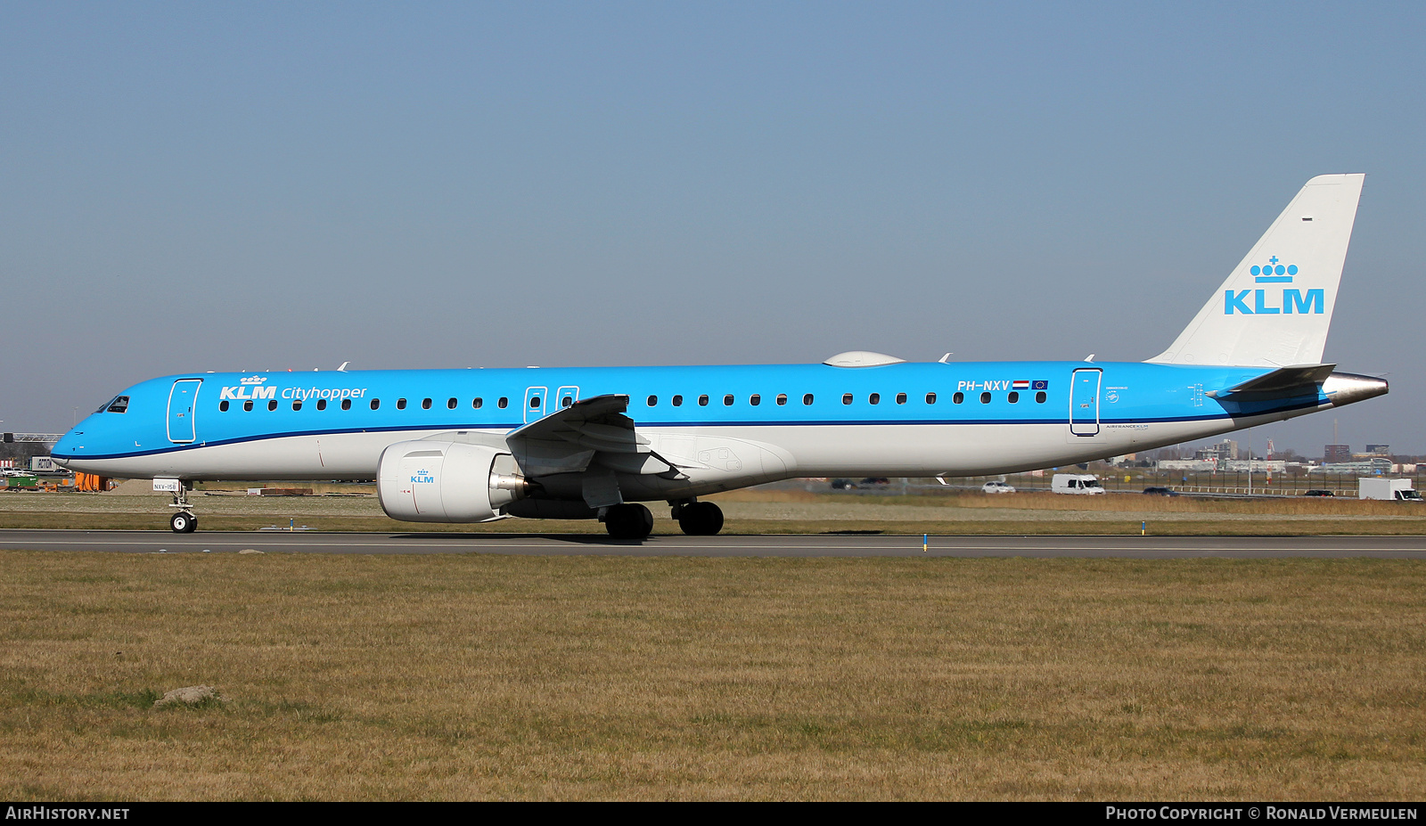 Aircraft Photo of PH-NXV | Embraer 195-E2 (ERJ-190-400 STD) | KLM Cityhopper | AirHistory.net #795638