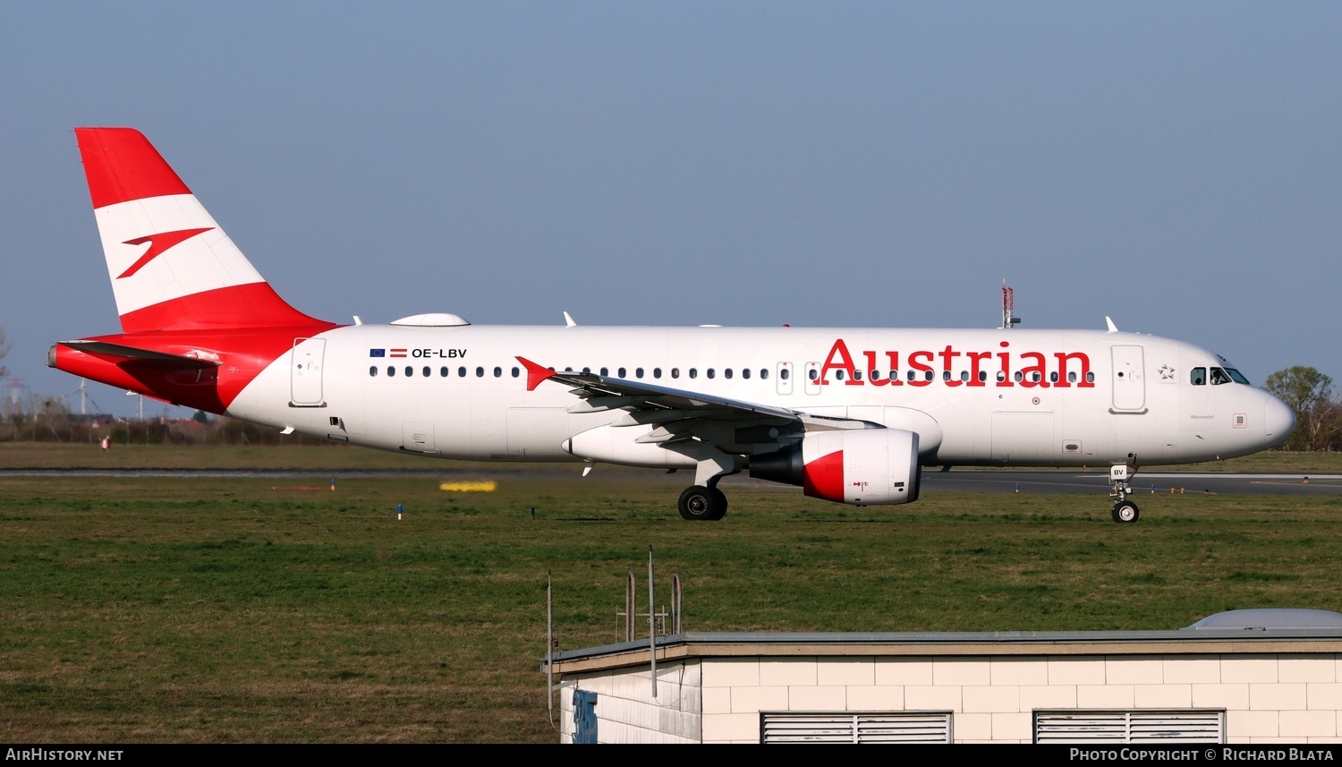 Aircraft Photo of OE-LBV | Airbus A320-214 | Austrian Airlines | AirHistory.net #795898