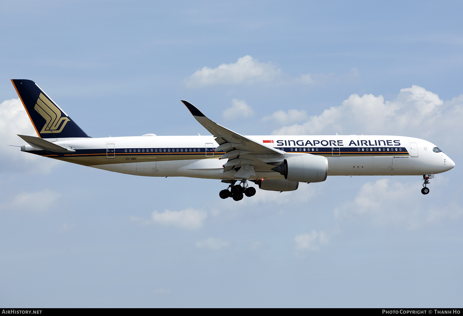 Aircraft Photo of 9V-SMH | Airbus A350-941 | Singapore Airlines | AirHistory.net #796027